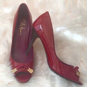 Cole Haan x Nike air burgundy heels in size 7.5